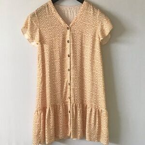 Source unknown, light pullover dress, yellow woman’s S